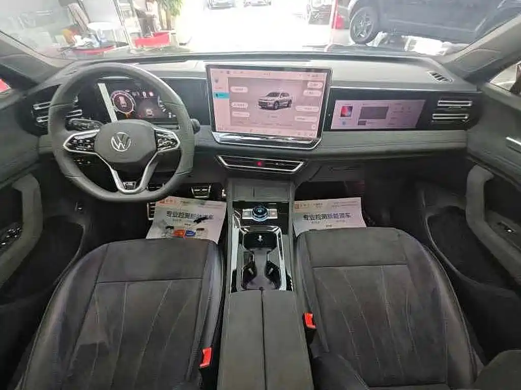 Фото 5 - Volkswagen Tiguan L