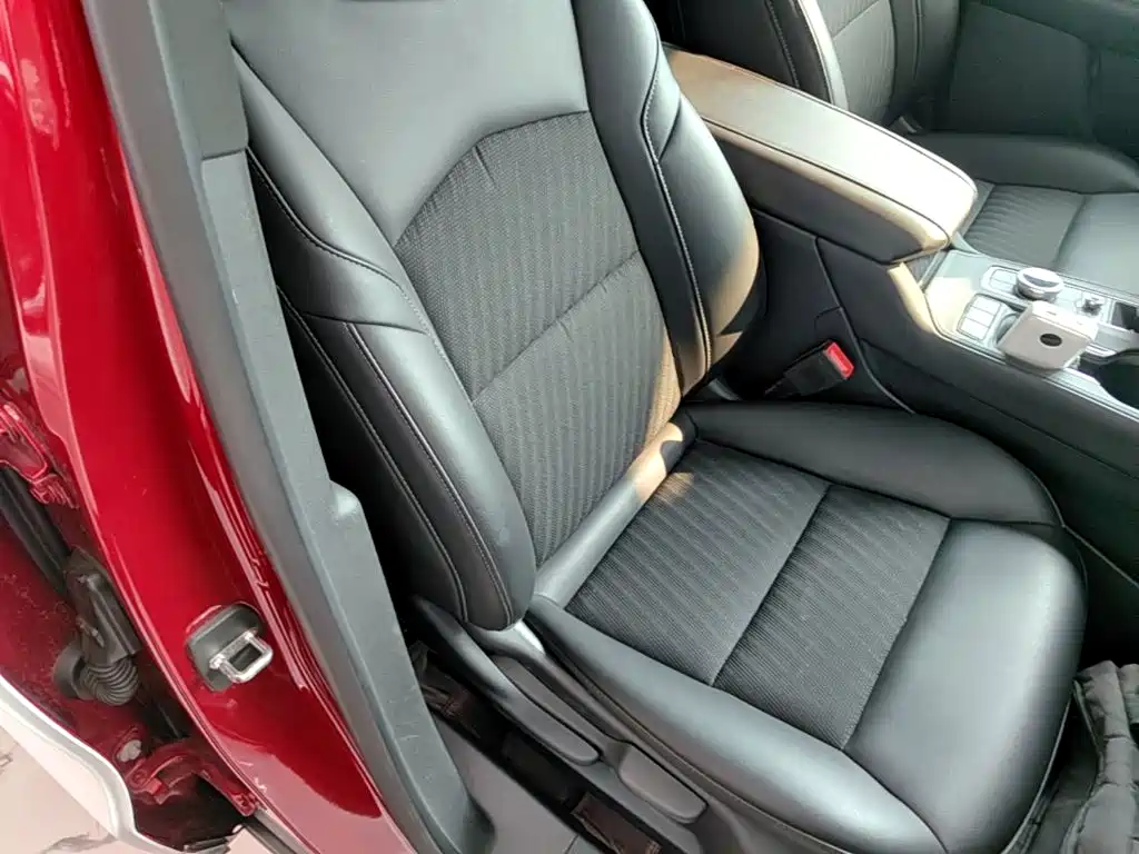 Cadillac XT4 2023 2022 28T FWD Style