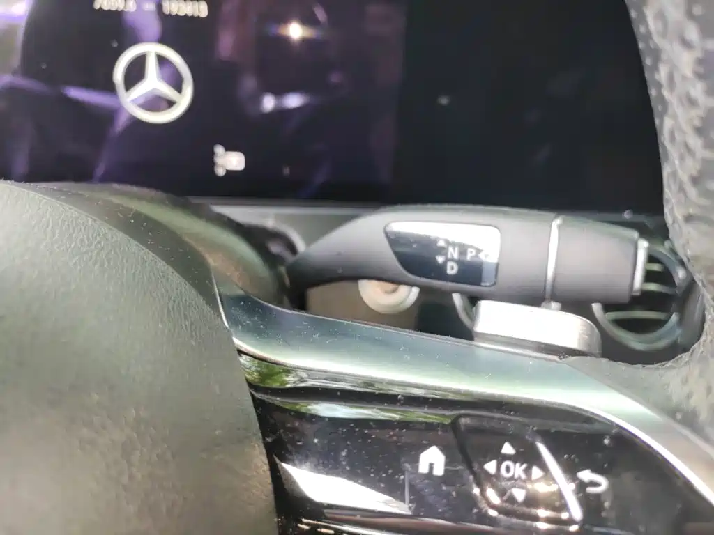 Фото 15 - Mercedes-Benz E-Class