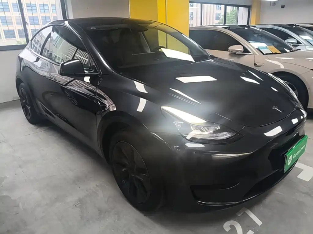 صورة 4 - Tesla Model Y