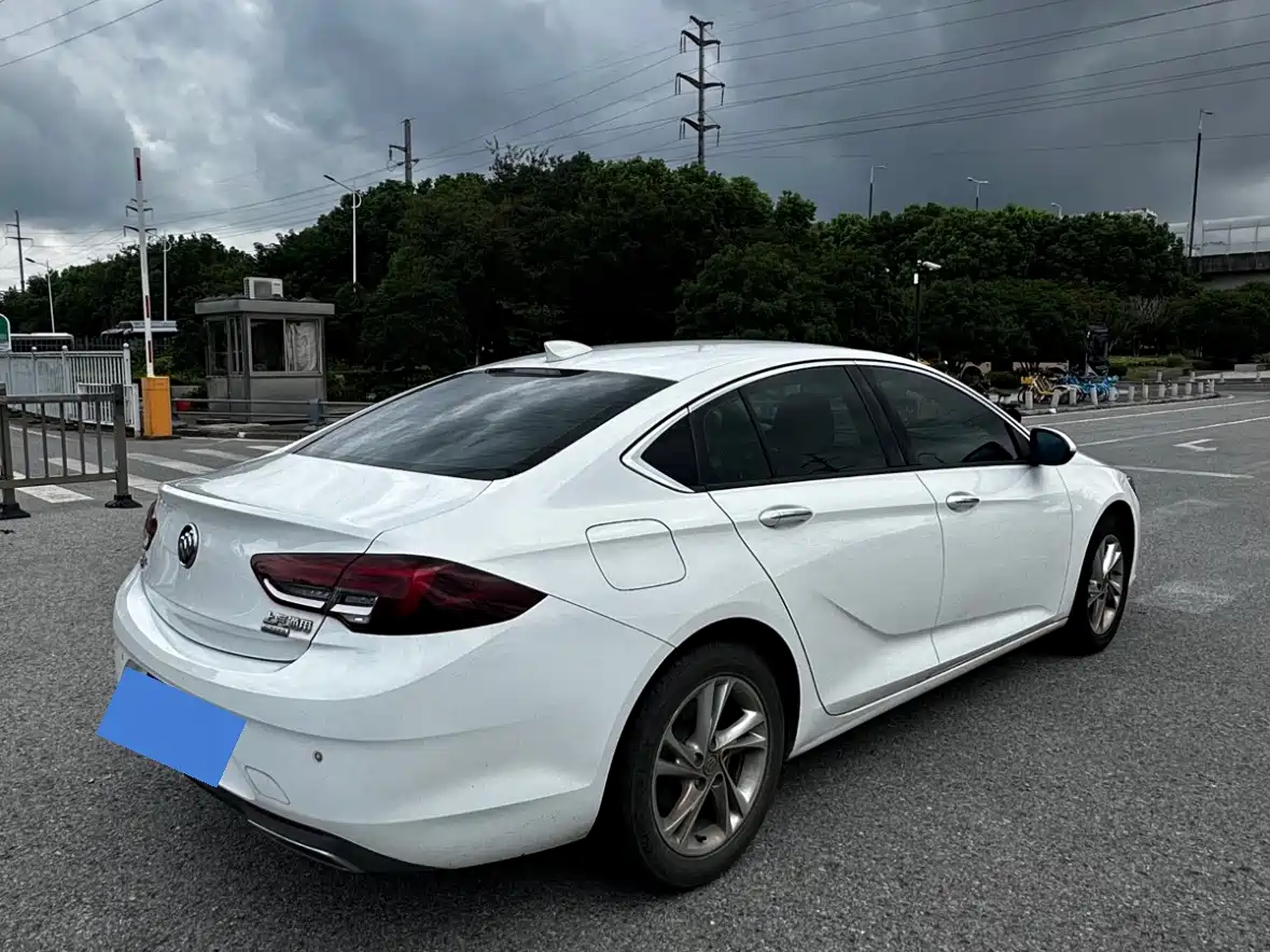Фото 6 - Buick Regal