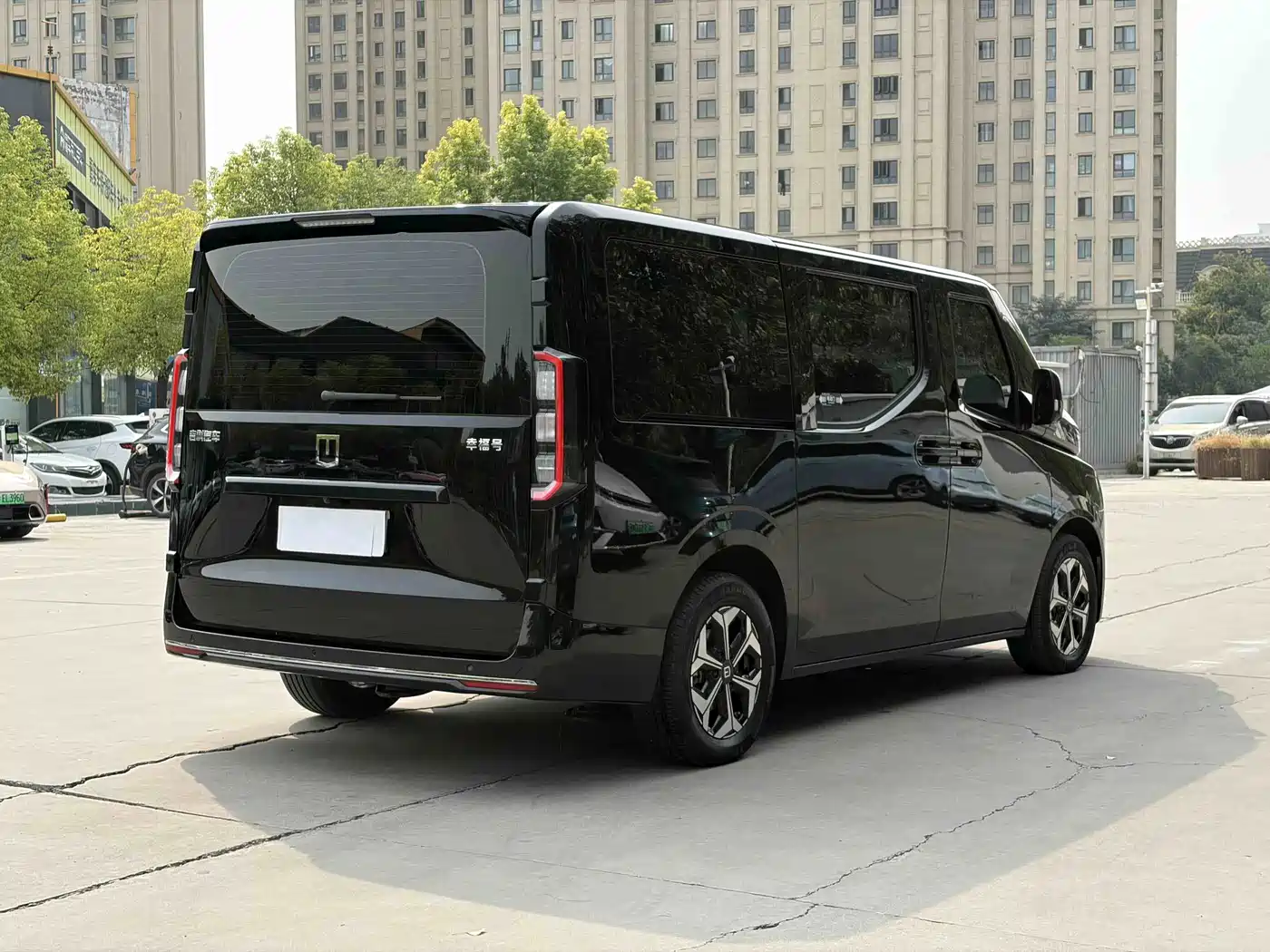 Yuan Cheng Geely Xingfu 2025 2024 Fortune Edition 68.03kWh (Complete Vehicle) 7-Seater