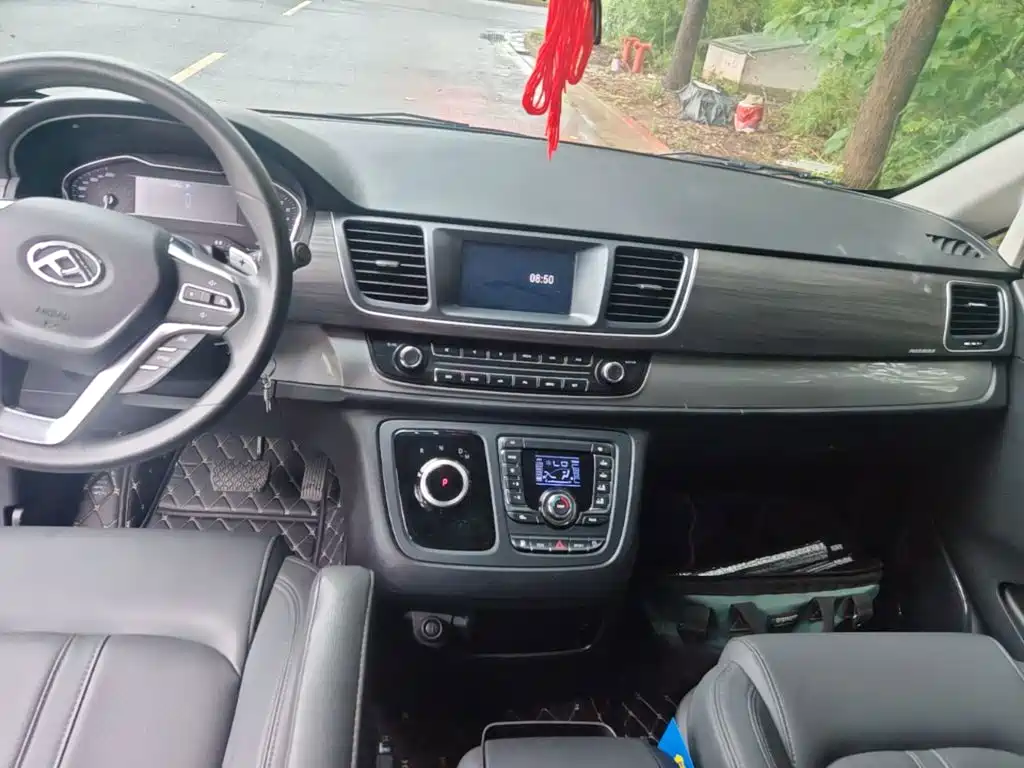 SAIC Maxus Maxus G10 2021 2022 2.0T Auto Elite Edition Petrol 7-Seater