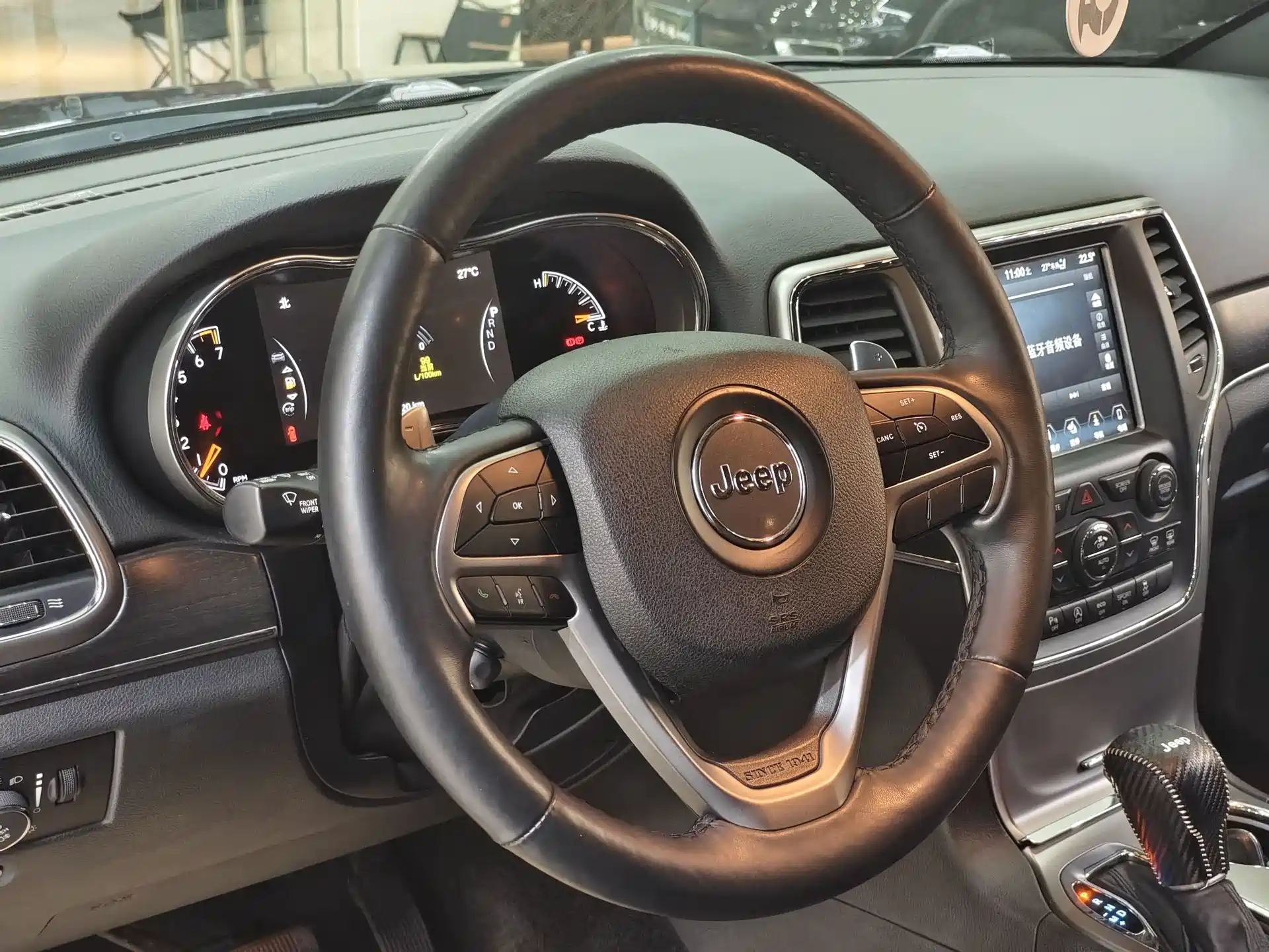 Фото 6 - Jeep Grand Cherokee (Import)