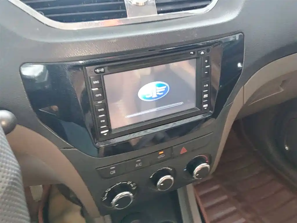 FAW Senya S80 2015 2015 1.5L Automatic 5-Seater Urban Edition