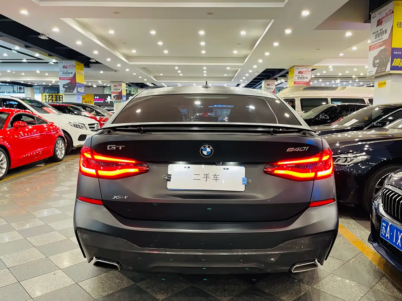 BMW 6 Series GT 2018 640i xDrive M Sport Package фото 17