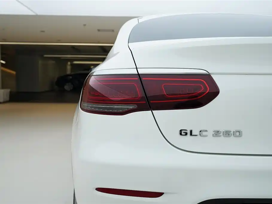 MERCEDES-BENZ GLC COUPE