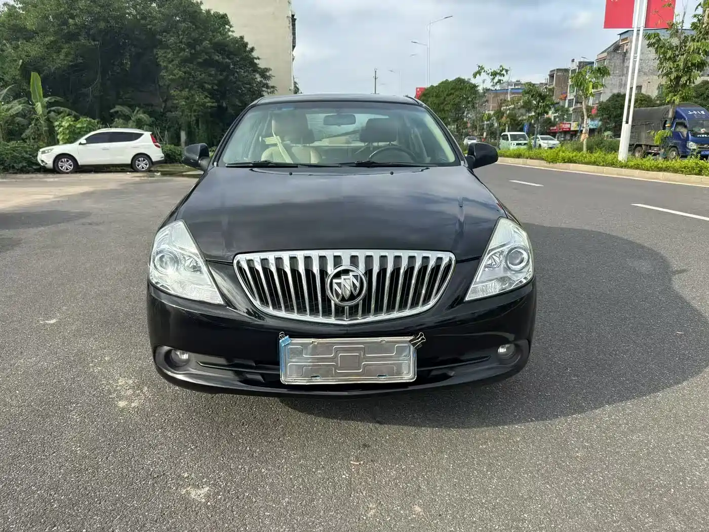 Buick Excelle 2013 1.5L Automatic Exclusive фото 2