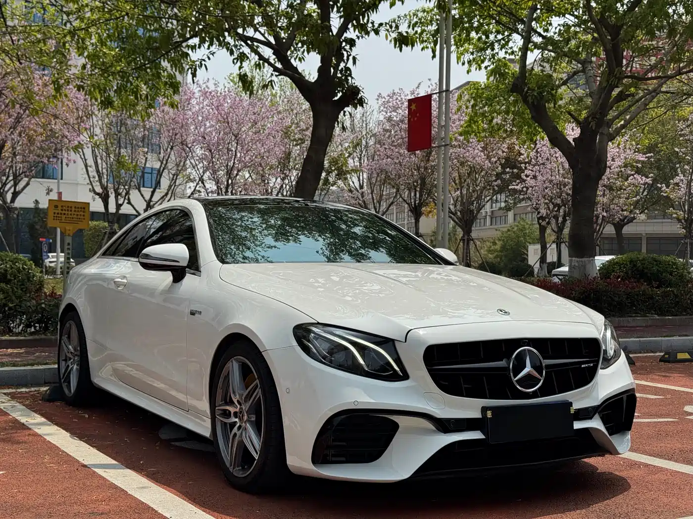 Mercedes-Benz E-Class (Import) 2019 E 200 Coupe фото 3