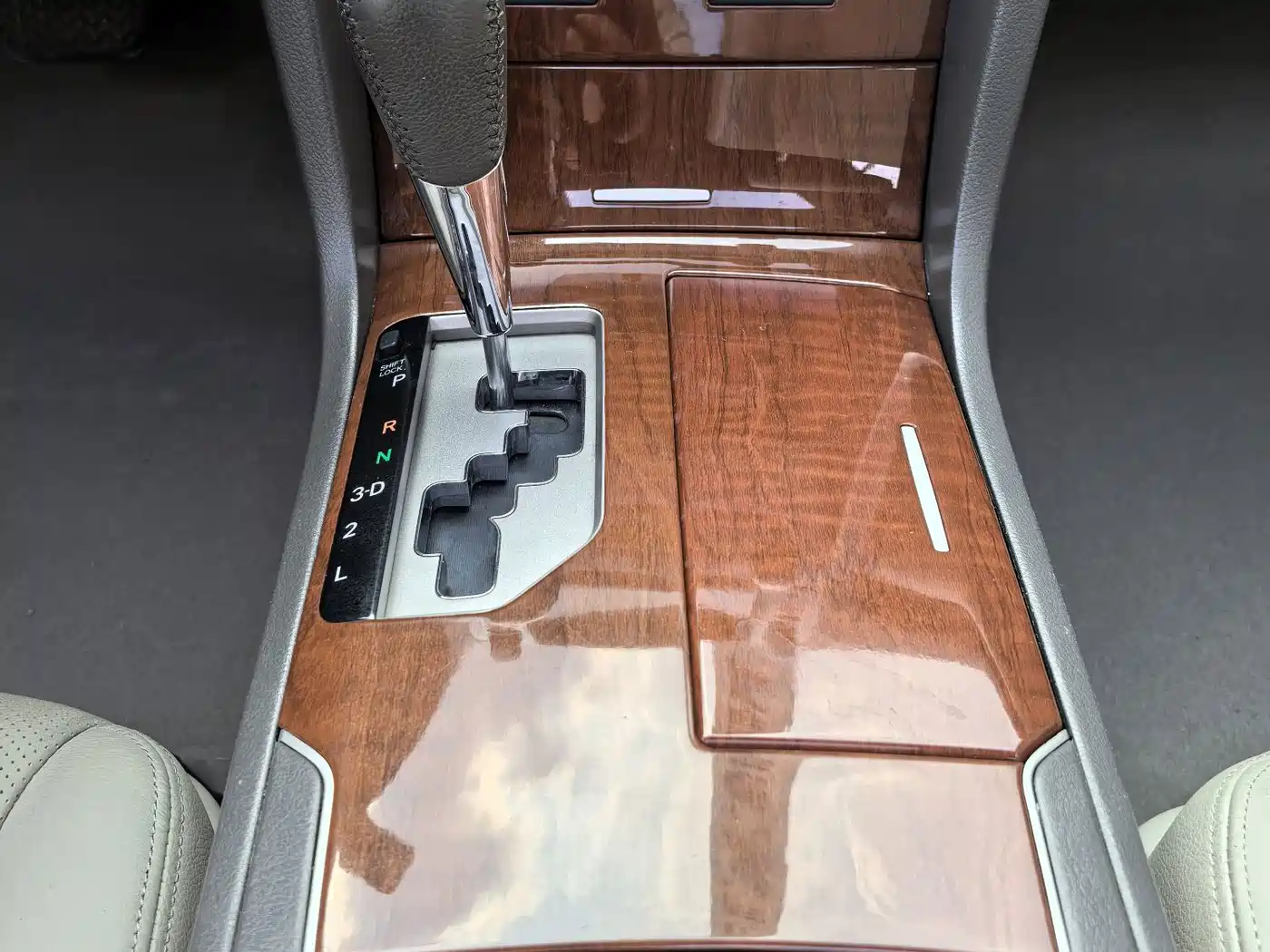 Toyota Camry 2014 2013 200G Classic Luxury Edition