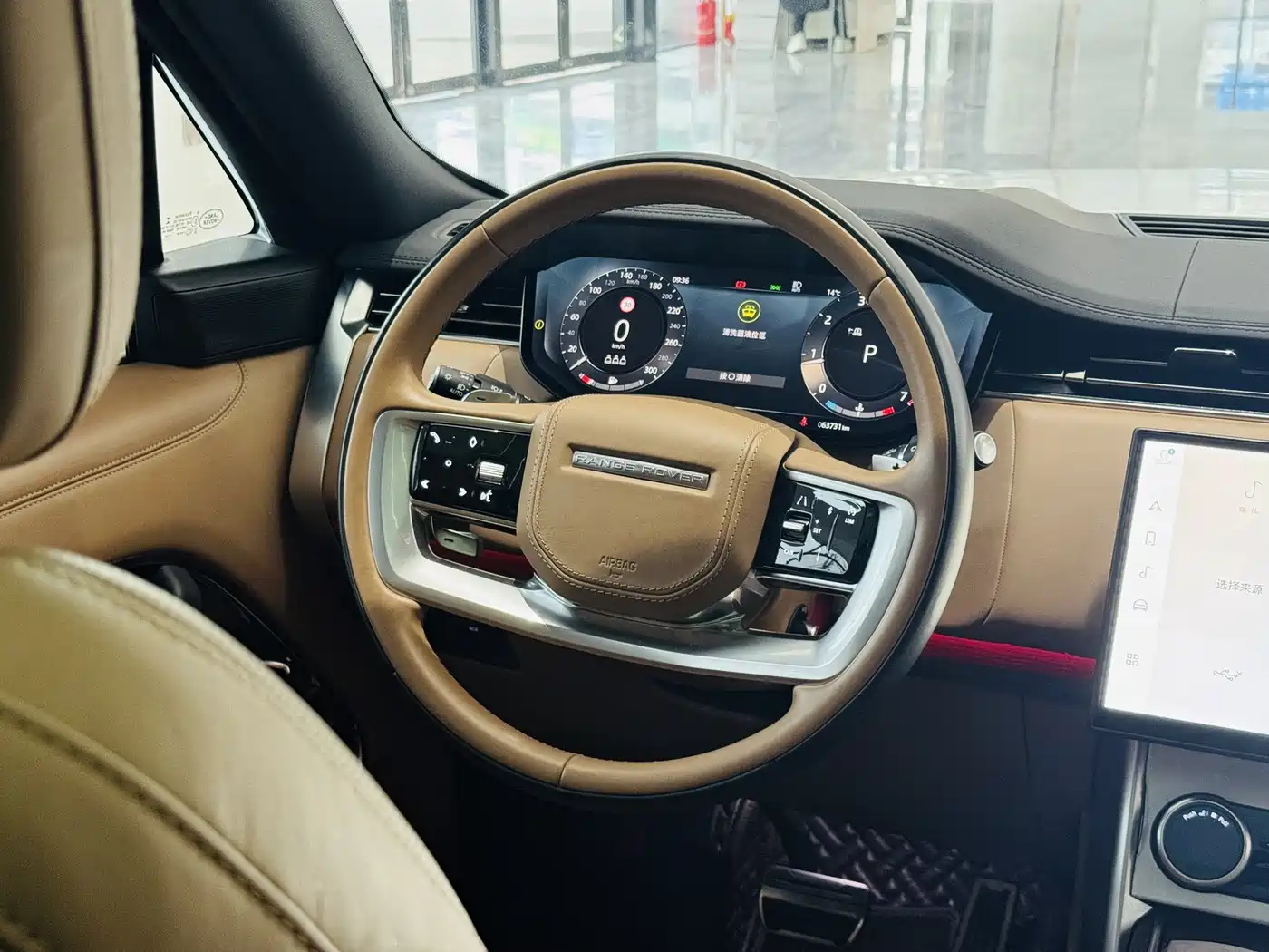 Land Rover Range Rover 2023 3.0 L6 400PS Genesis Extended Version фото 20