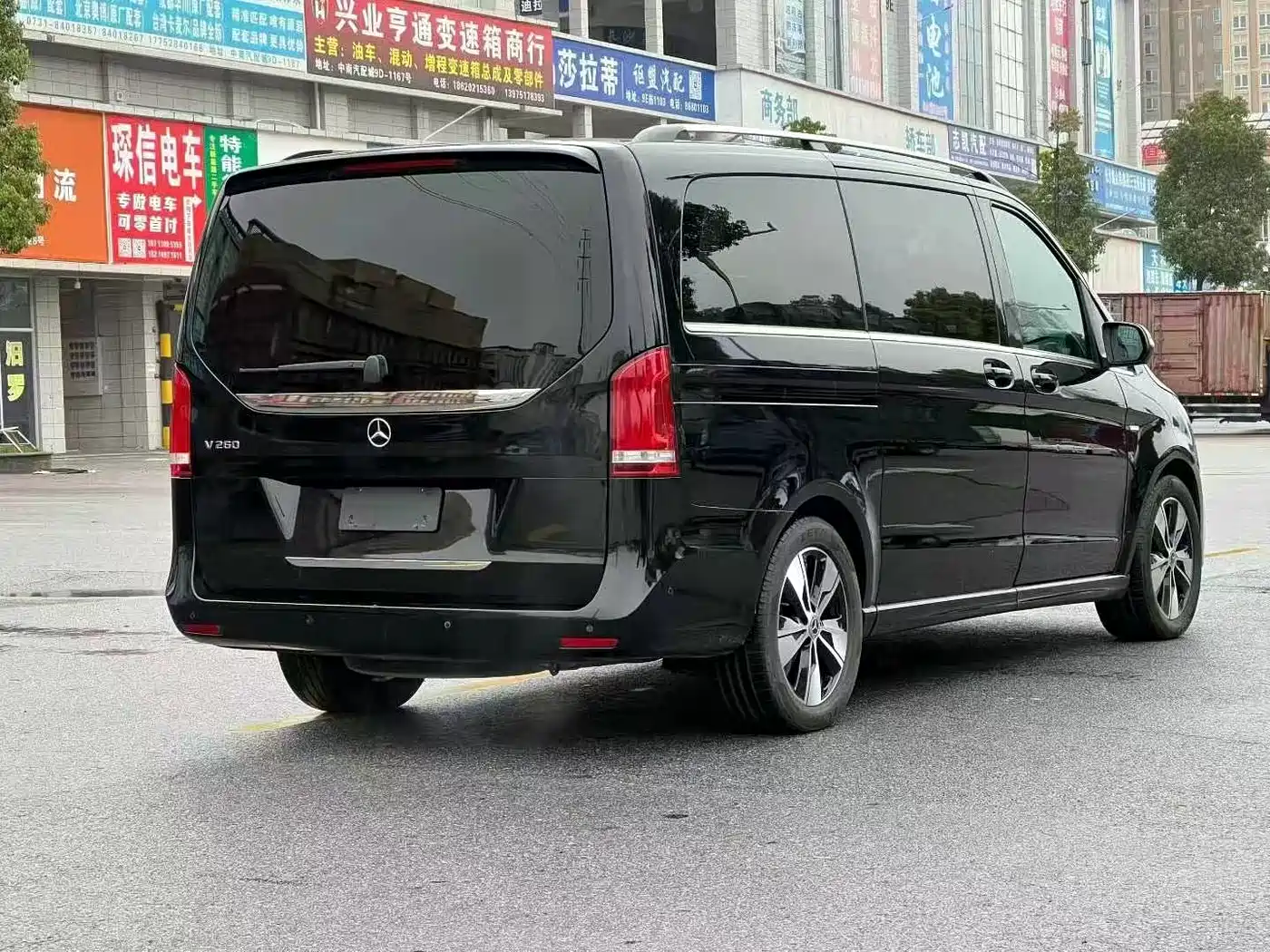 MERCEDES-BENZ V CLASS