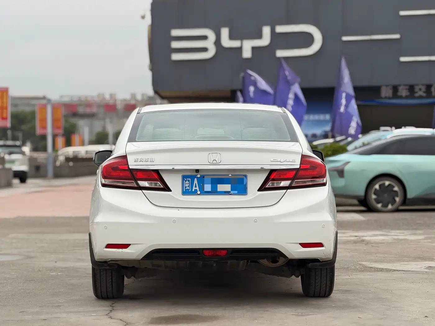 Фото 3 - Honda Civic