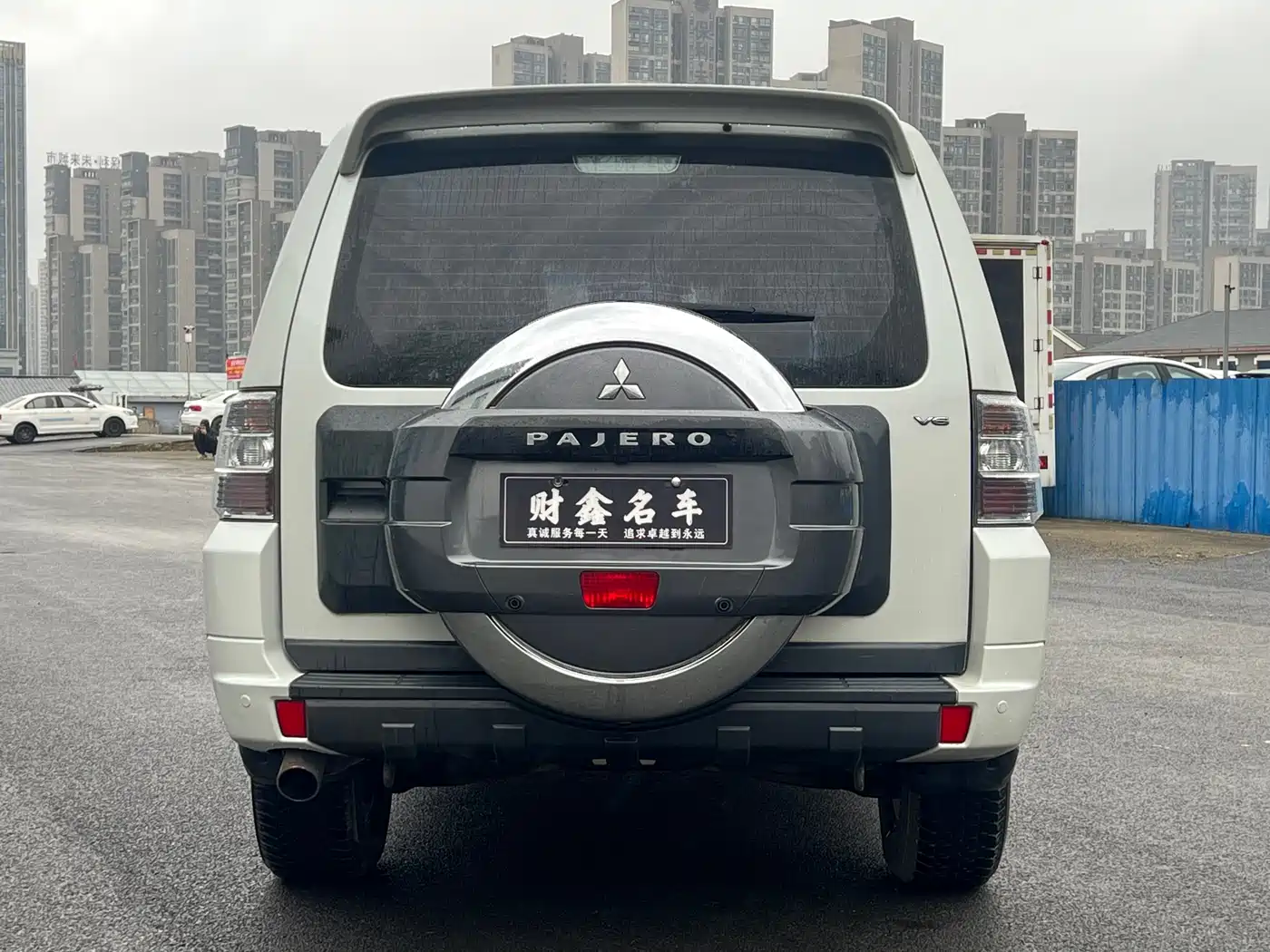 Mitsubishi Pajero (Import) 2018 3.0L Automatic Standard Edition фото 7