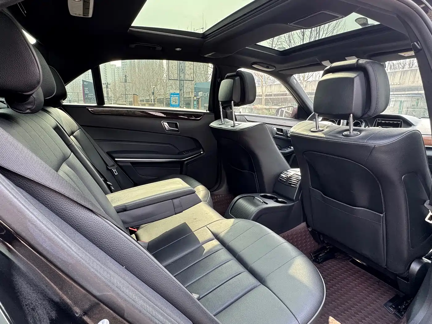 Mercedes-Benz E-Class 2015 E 260 L фото 13