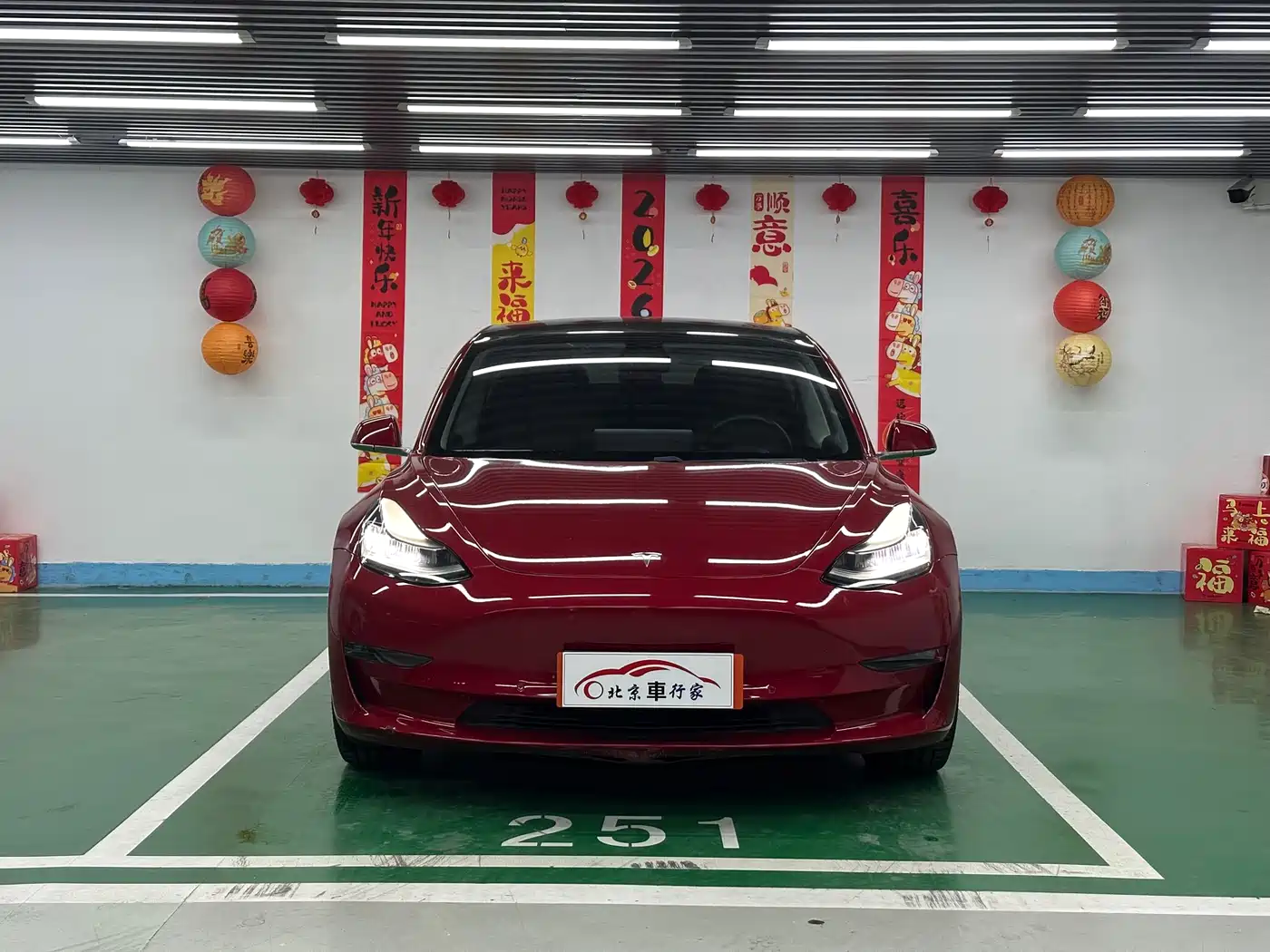 TESLA MODEL 3