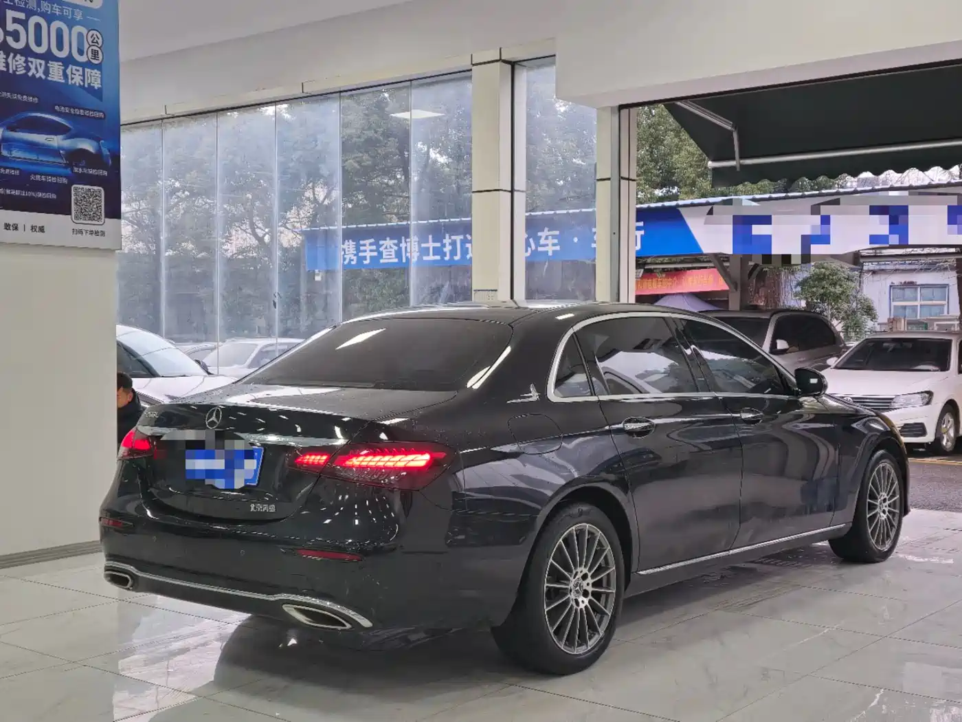 MERCEDES-BENZ E CLASS