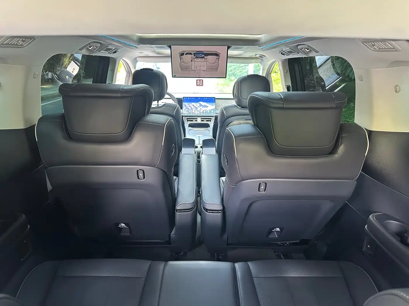 GAC Trumpchi Trumpchi Xiangwang M8 2025 2025 Model QianKun Series Ultra First Class