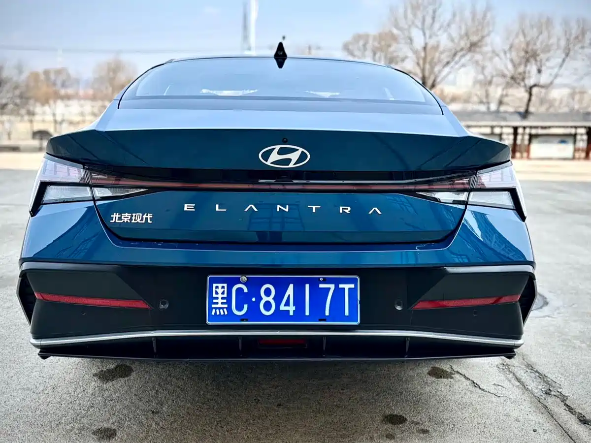 Hyundai Elantra 2023 1.5L CVT TOP Flagship Edition фото 5