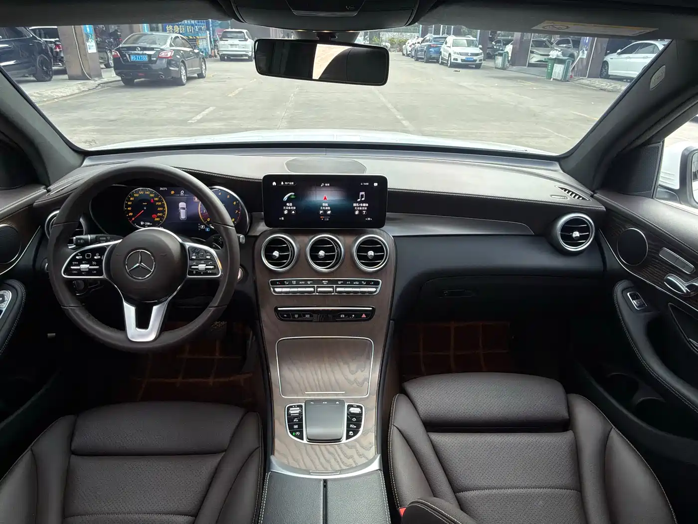 Mercedes-Benz GLC 2022 GLC 300 L 4MATIC Dynamic Collector's Edition фото 6