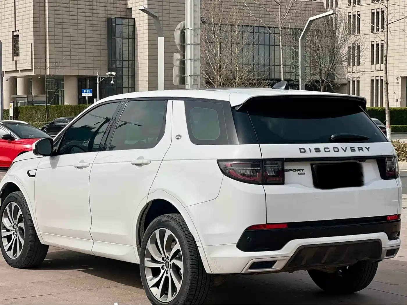 Land Rover Discovery Sport 2022 Model Facelift 249PS R-Dynamic S Performance Edition 5-seater фото 8
