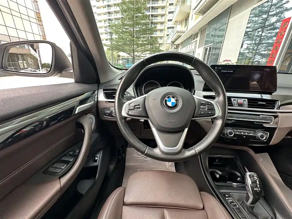BMW X1 2021 sDrive20Li Fashion фото 17