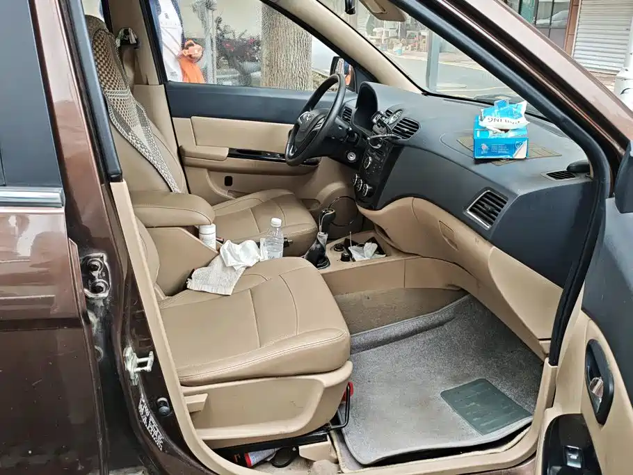Wuling Motors Wuling Hongguang 2013 2013 1.5L Luxury