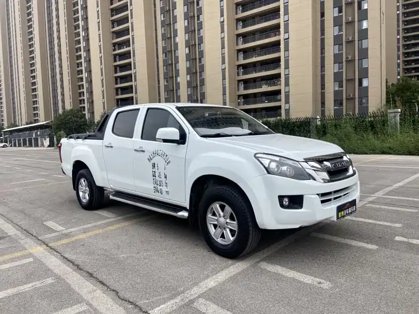 Isuzu Lingtuo 2022 2020 2.5T 2WD Automatic Flagship Edition China VI Extended Version JE4D25Q6A