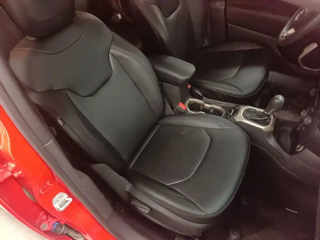 Jeep Renegade 2018 2018 Connected Large Screen Edition 180T Automatic High Energy