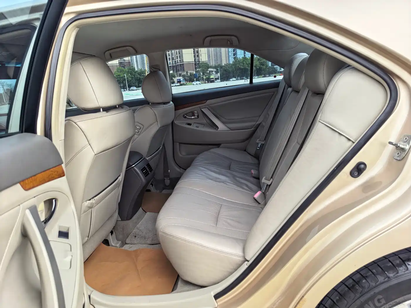 Photo 13 - Toyota Camry