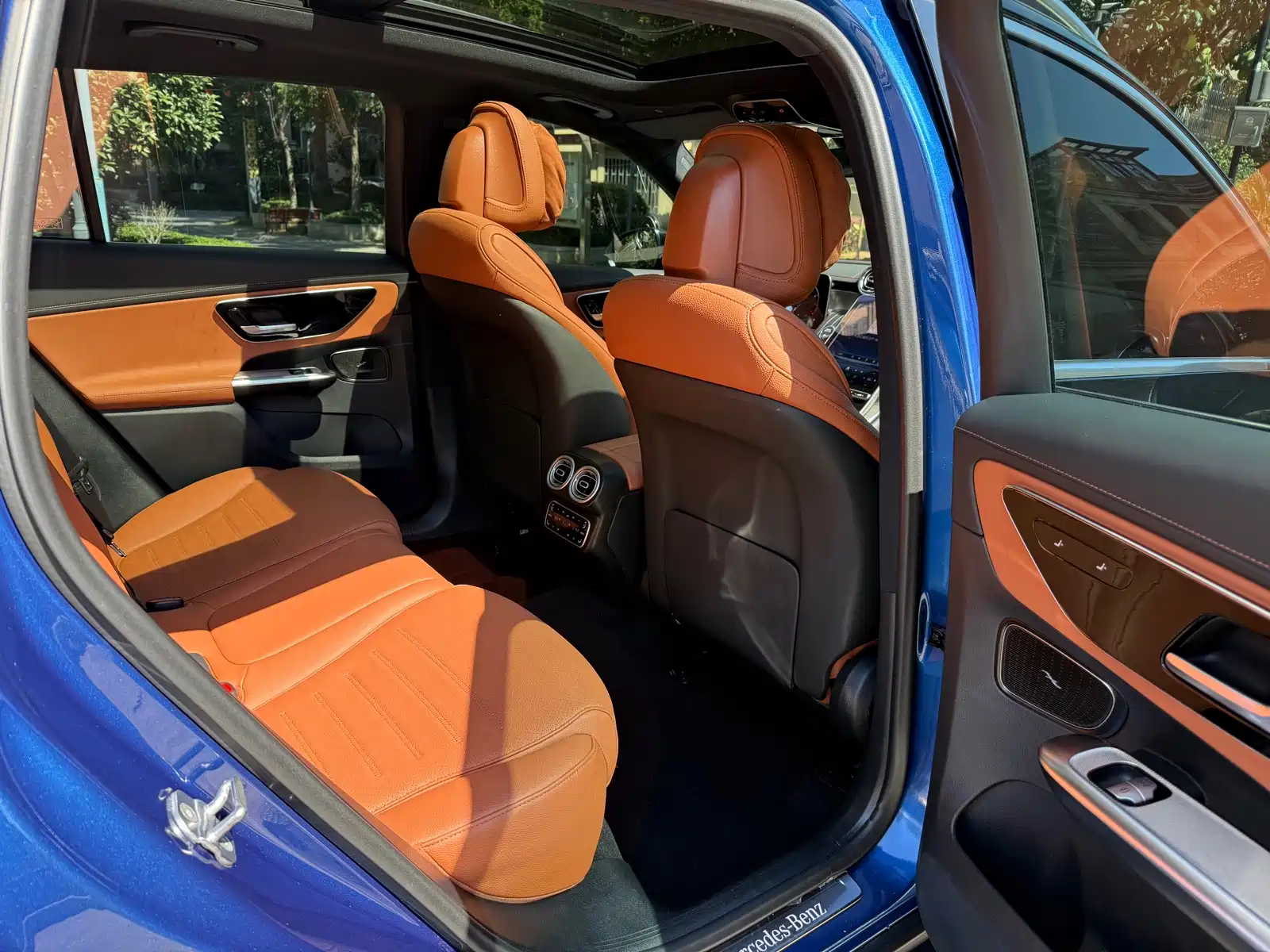 Фото 8 - Mercedes-Benz GLC