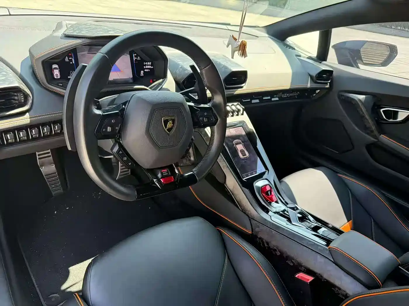LAMBORGHINI HURACÁN