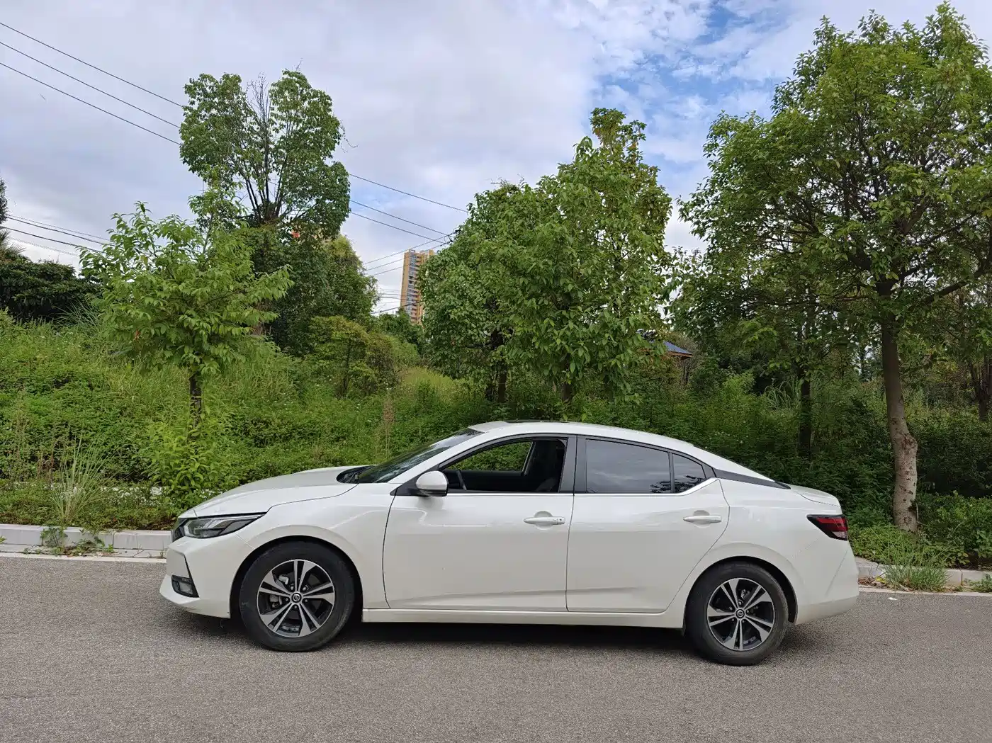 Nissan SYLPHY, миниатюра 4
