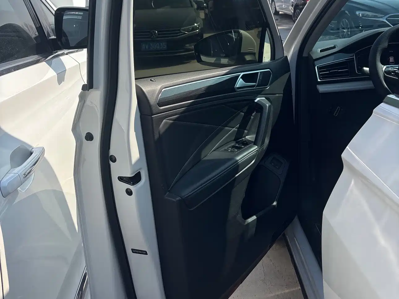 VOLKSWAGEN TIGUAN L NEW ENERGY