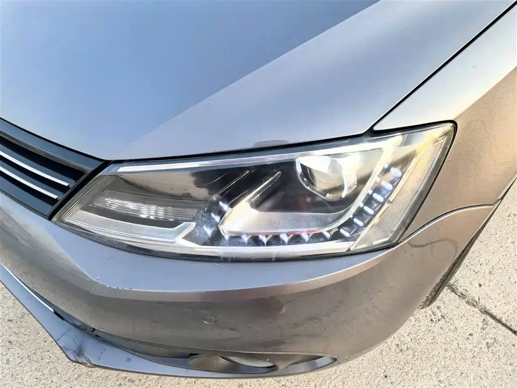 Volkswagen Sagitar 2012 1.8TSI Automatic Flagship Edition фото 12
