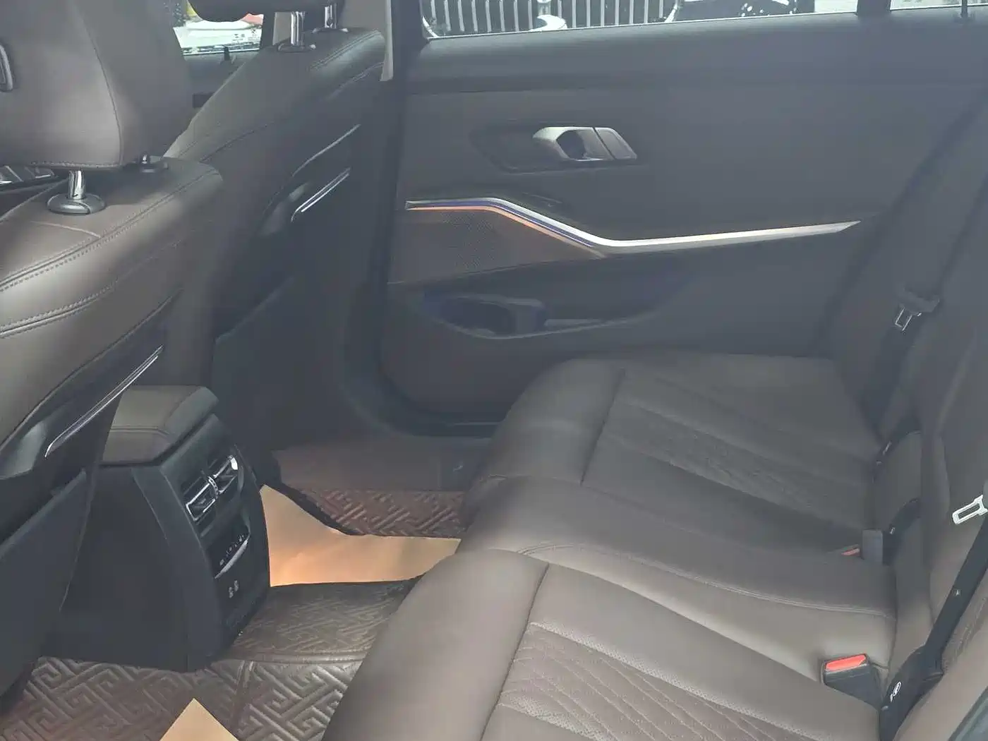 BMW 3 Series 2022 325Li M Sport Package фото 8