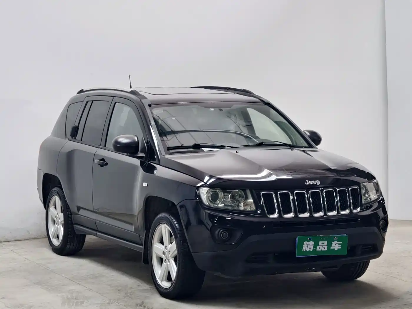 Jeep Compass (Import) 2012 2012 2.4L AWD Urban Edition