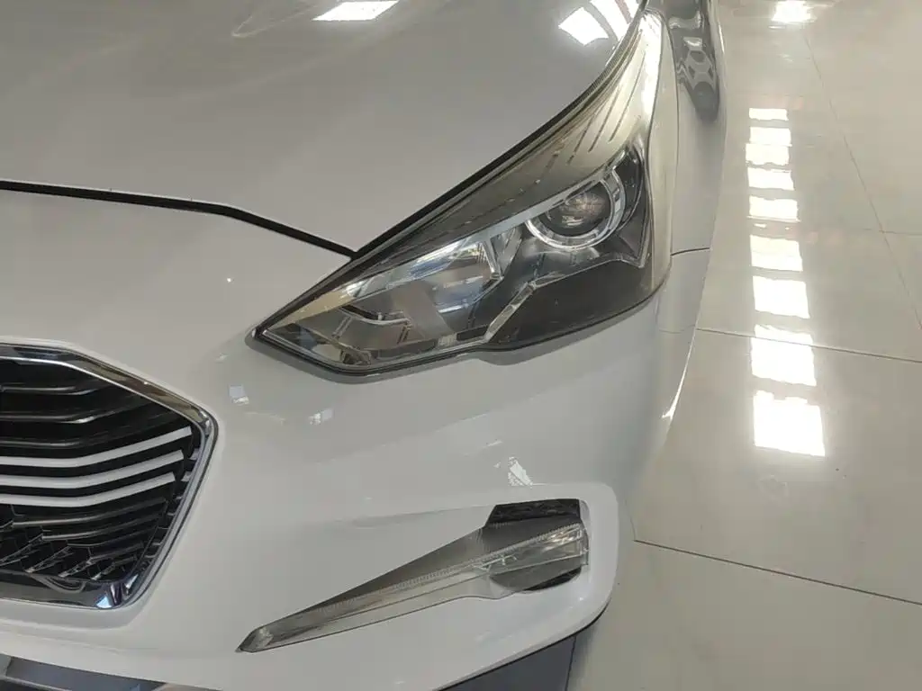 Haval M6 2018 2018 1.5T DCT 2WD Elite