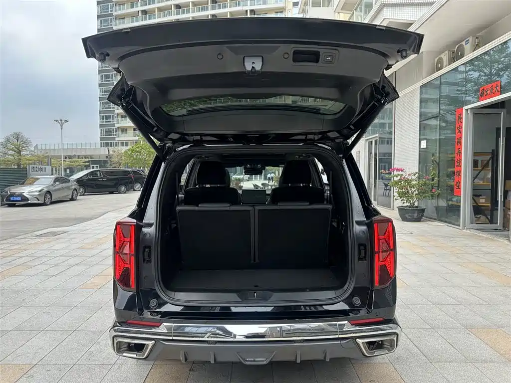 GAC Trumpchi Trumpchi GS8 2022 Dual Engine Series 2.0TM 2WD Premium Edition (6-Seater) фото 12