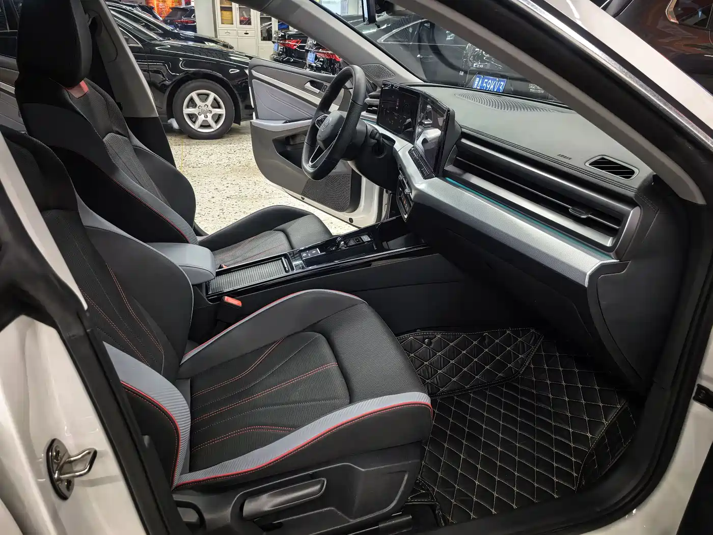Volkswagen Lamando 2023 Lamando L 280TSI DSG Cool Edition фото 23