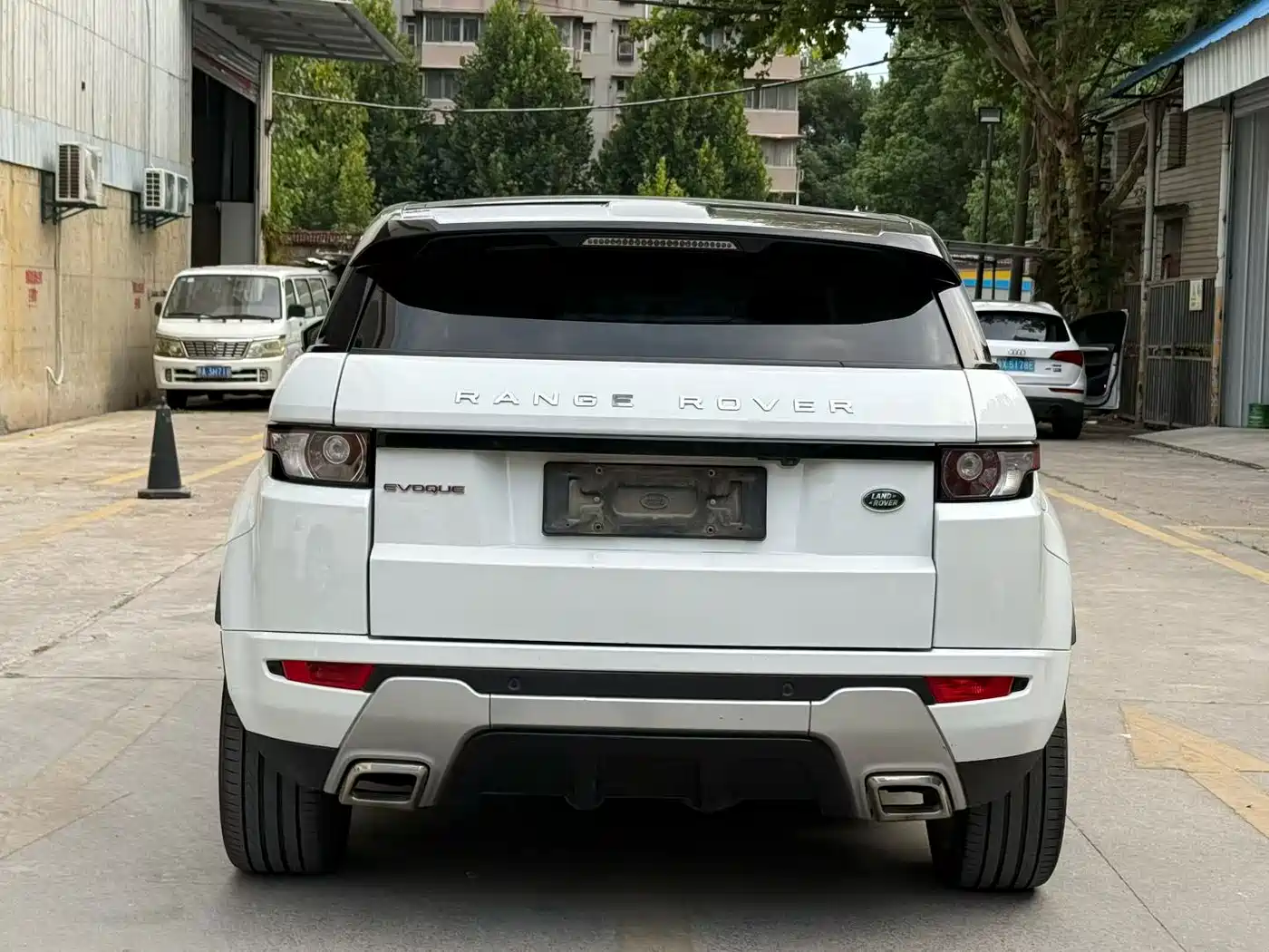 Land Rover Range Rover Evoque (Import) 2015 2015 2.0T 5-door Dynamic Edition