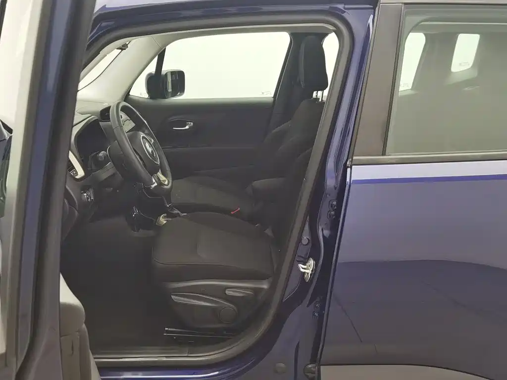 Jeep Renegade 2019 2018 Connected Large Screen Edition 180T Automatic High Energy