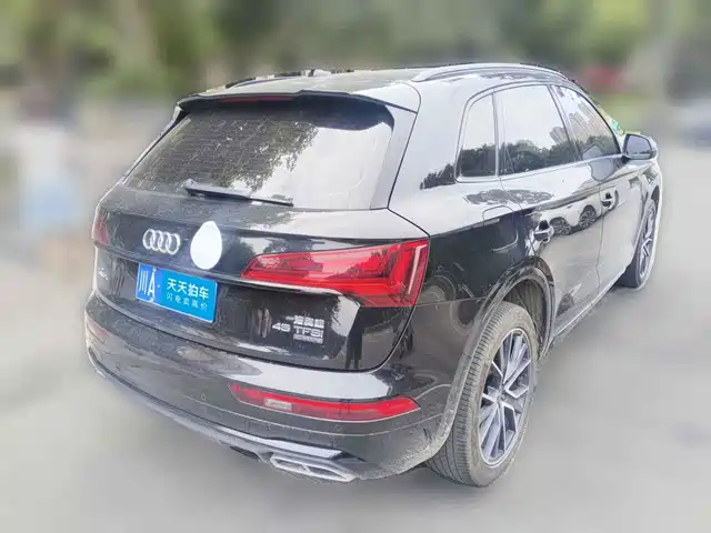Audi Q5L 2024 Model 45 TFSI Luxury Dynamic — фото 2