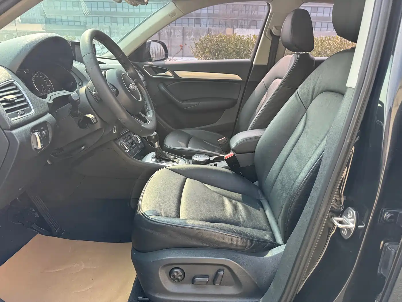 Audi Q3 2013 35 TFSI Comfort фото 7