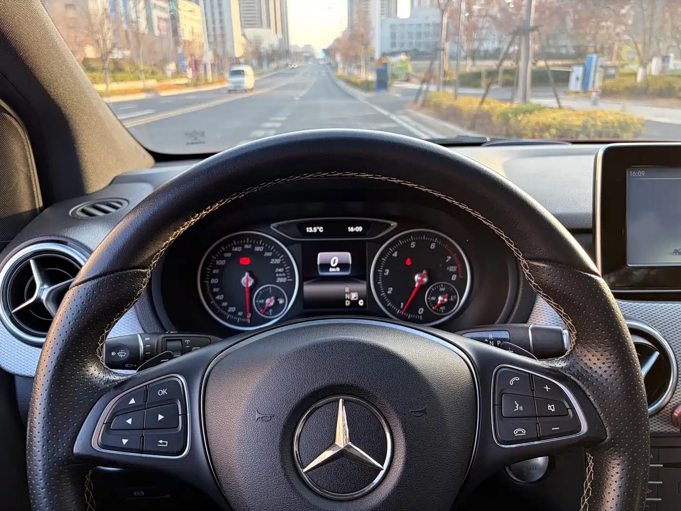 Mercedes-Benz B-Class 2015 B 200 Style фото 17