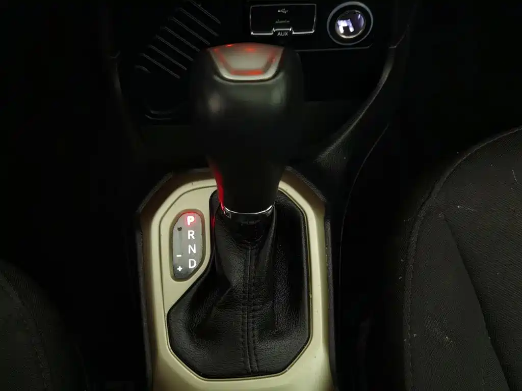 Фото 13 - Jeep Renegade