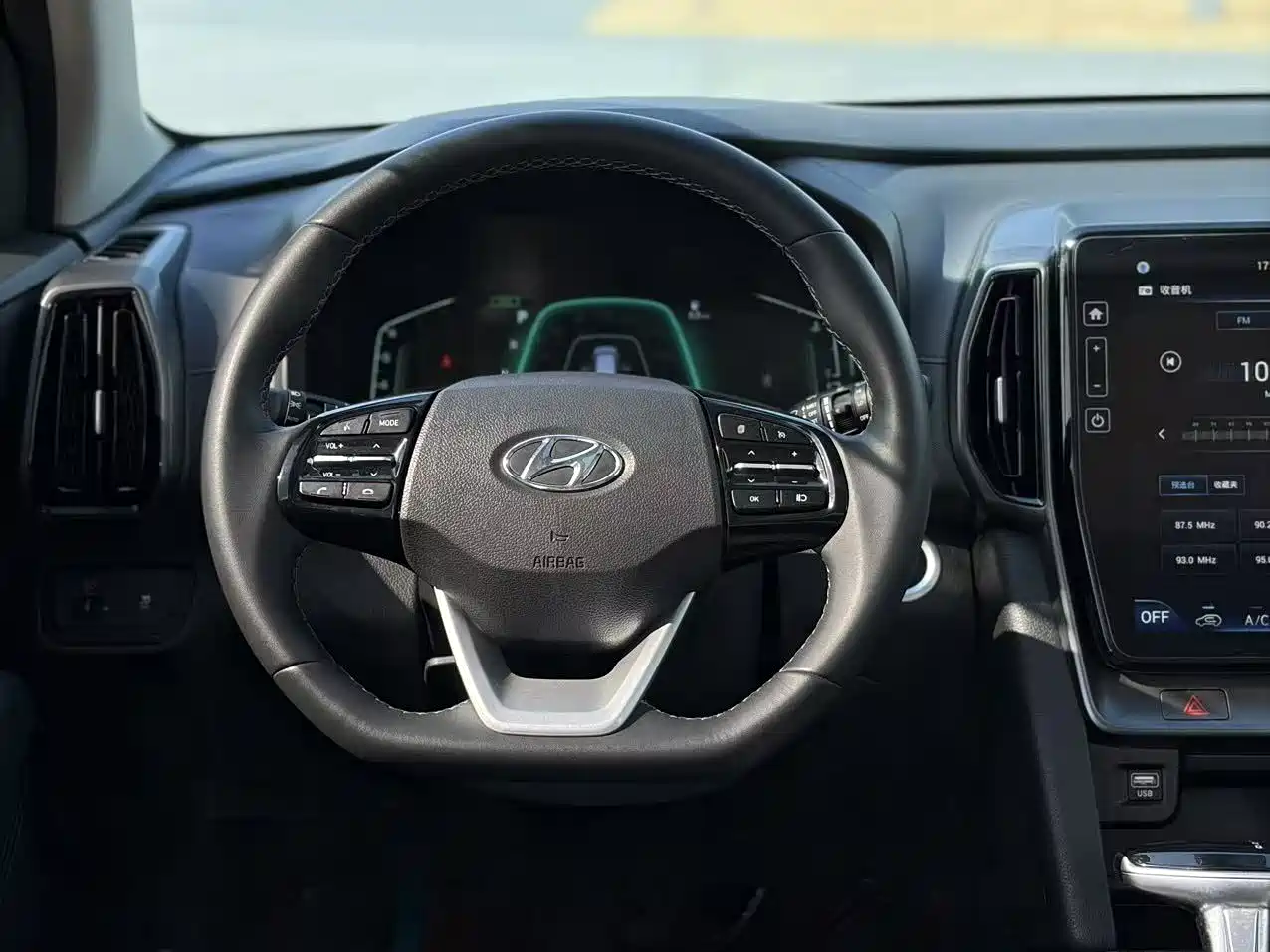 Hyundai Beijing Hyundai ix35 2021 2.0L Automatic 2WD GLS Leading Edition фото 22