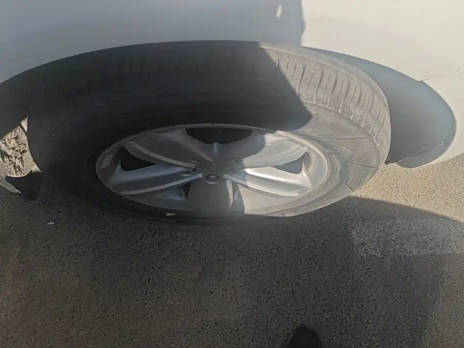 Geely GX7 2014 2013 2.0L Automatic Premium