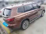 Фото 2 - Roewe RX8