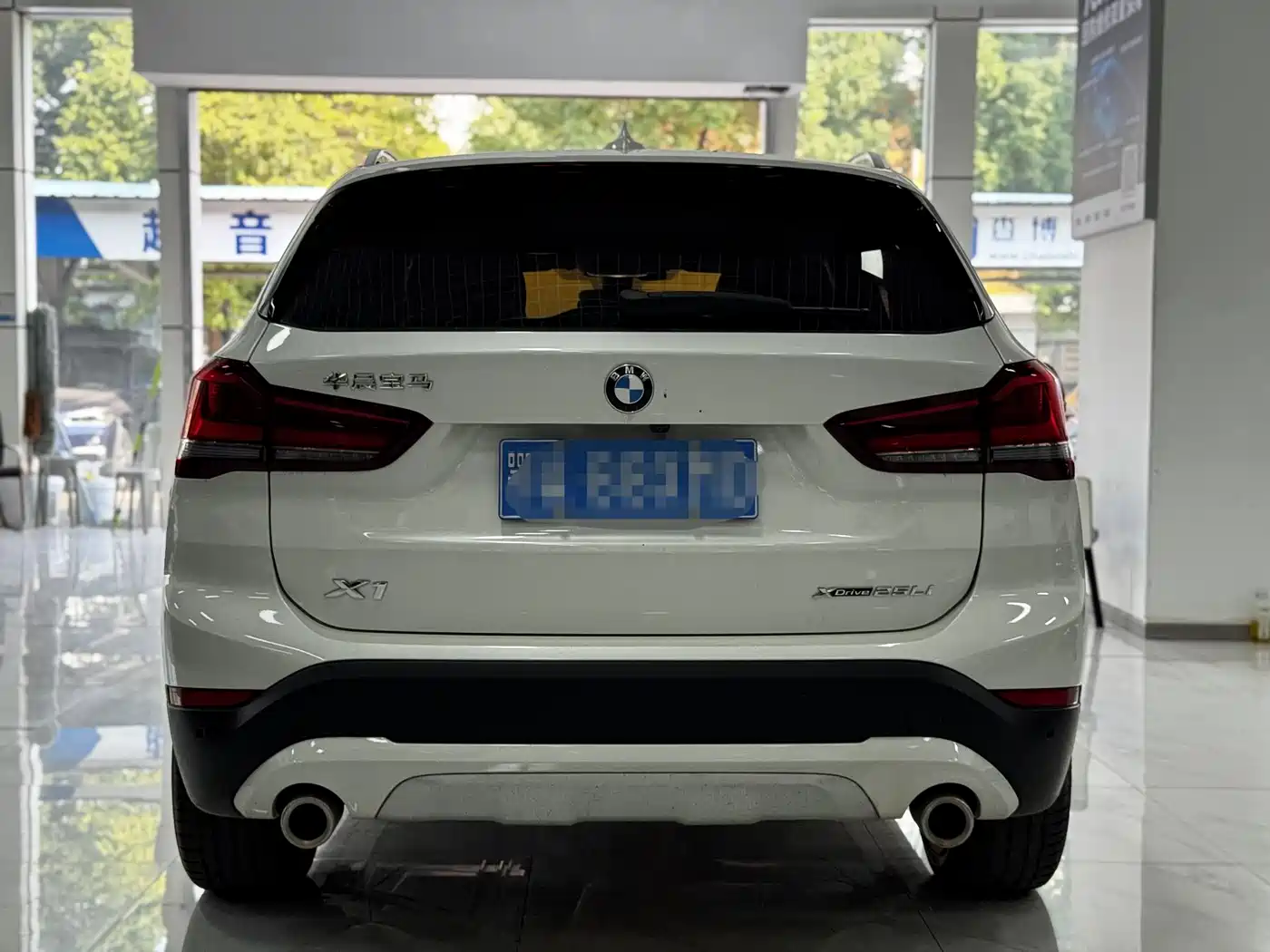 BMW X1 2022 xDrive25Li Premium фото 12